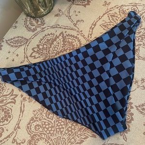 “The Salty Blonde” Skaite CHERYL Bottoms